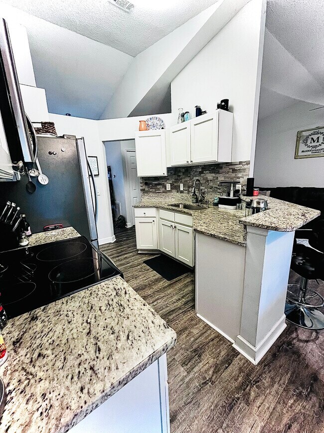 Photo - 11 Brindlewood Dr