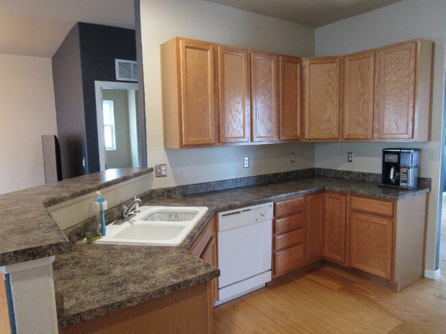 Photo - 2168 St James Dr