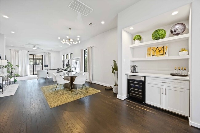 Photo - 4235 Allen St House