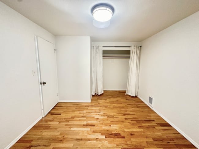 Photo - 5101 Ravenna Ave NE Unit 5