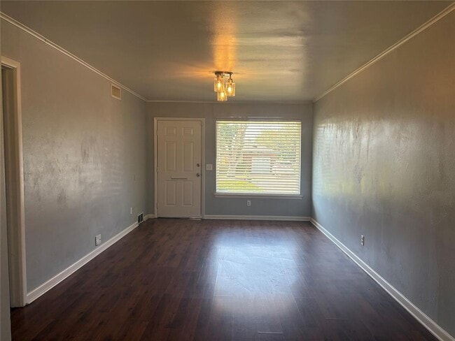 Photo - 2923 NW 72nd St
