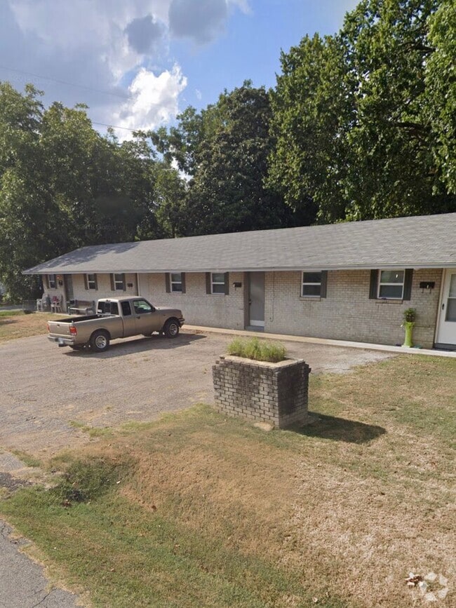 Building Photo - VICKSBURG 4 PLEX Unit #3 Rental
