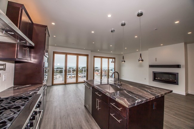 Photo - 1671 34th Ave