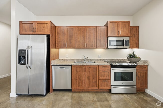 Studio - 827SF - Kitchen