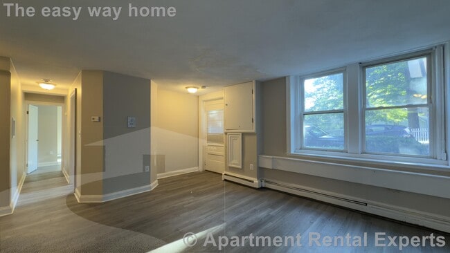 Building Photo - 15 Linnaean St Rental