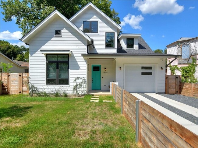 Photo - 1806 Haskell St Casa