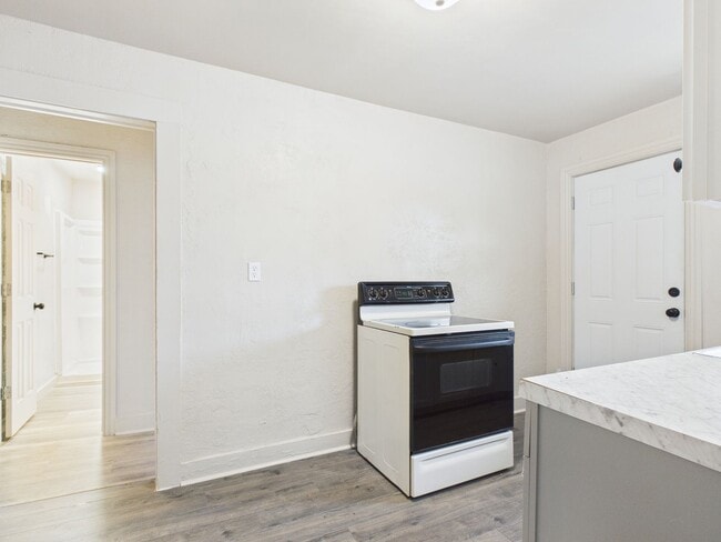 Photo - 1111 SW 13th Ave