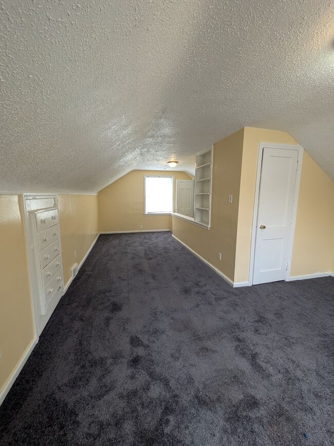 Building Photo - 3 bedroom 1 bath Detroit westside near 8 m... Rental