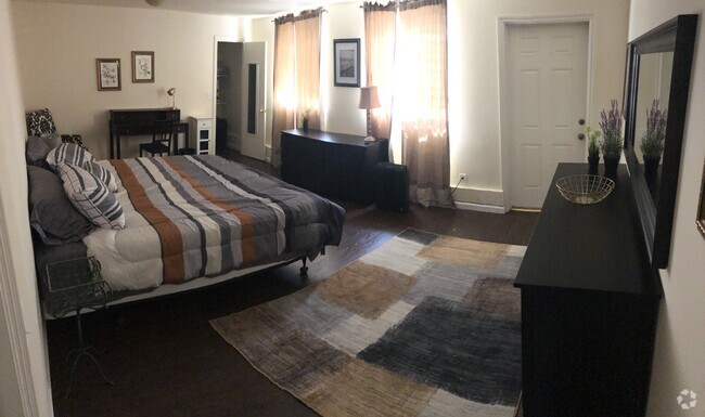 Building Photo - 118 S Orchard Dr Unit Na Rental