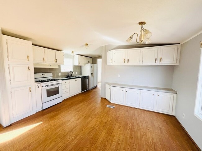 Photo - 35226 Free Ln