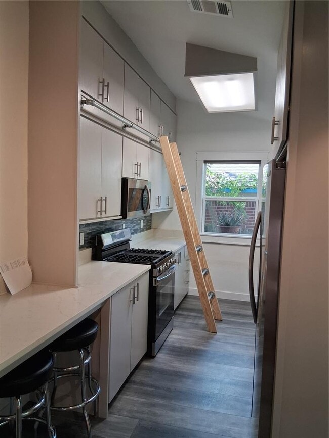 Photo - 8904 Linton Dr