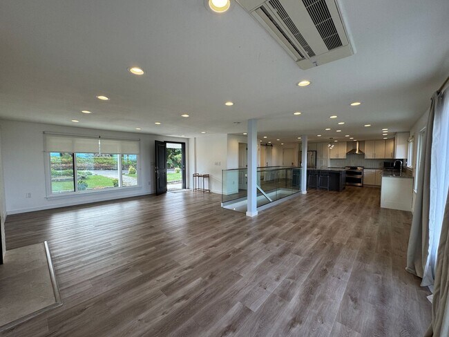 Photo - 4Bd/3Ba Seattle House