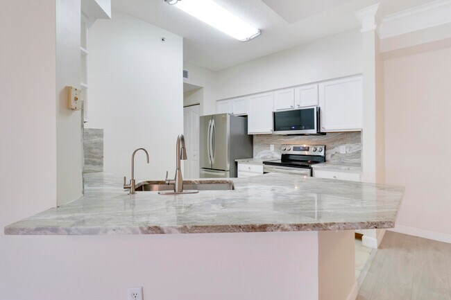 Photo - 6305 Myrtlewood Cir W
