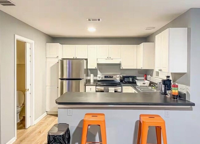 Photo - 1081 Estes Dr SW