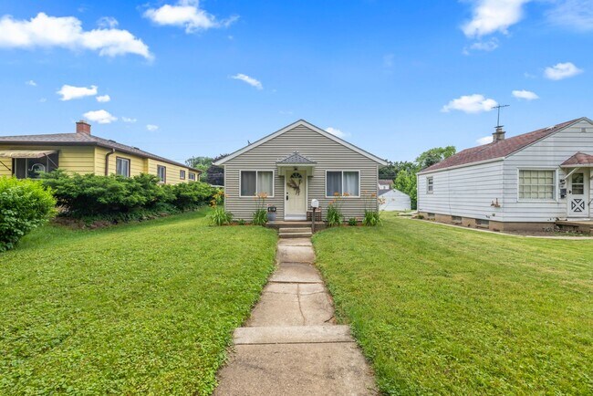 Photo - Cute 1 bedroom single family home