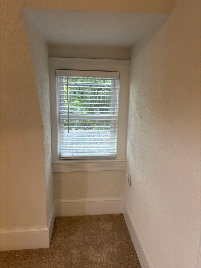 Photo - 511 Boissevain Ave