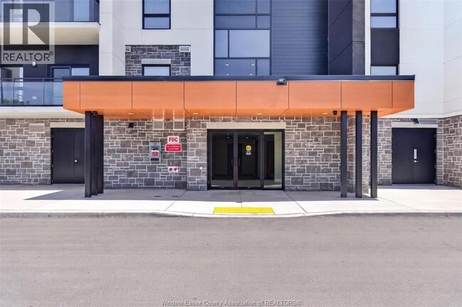 Photo - 11646 Tecumseh Rd E Unit 305
