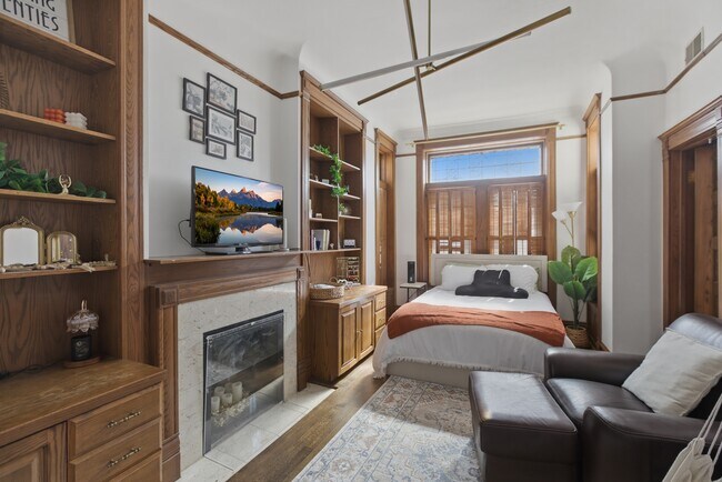 Photo - 850 W Oakdale Ave Unidad 3