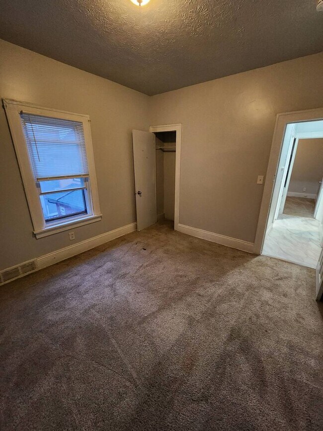 Photo - 3358 E 145th St Unit UP