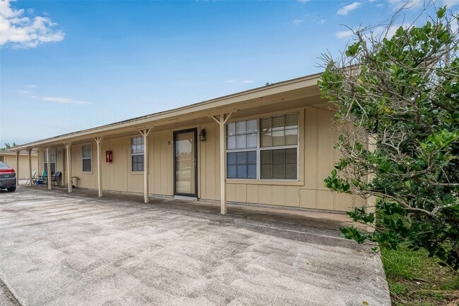 Photo - 8430 Round Rock Dr