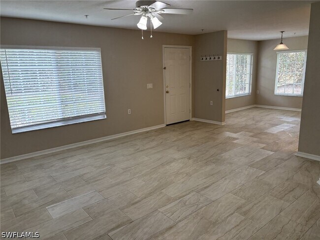 Building Photo - 9409 Ivy Brook Run Unit 1301