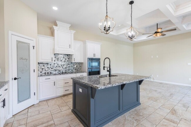 Photo - "Spacious 4-Bed Oasis with Pool Retreat in Mission, TX!"