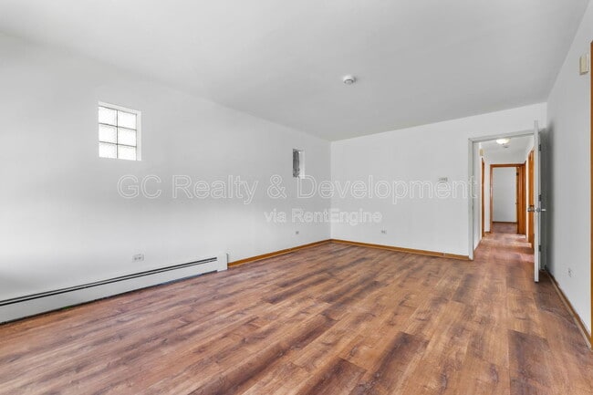 Photo - 2517 N Laramie Ave Unit 2