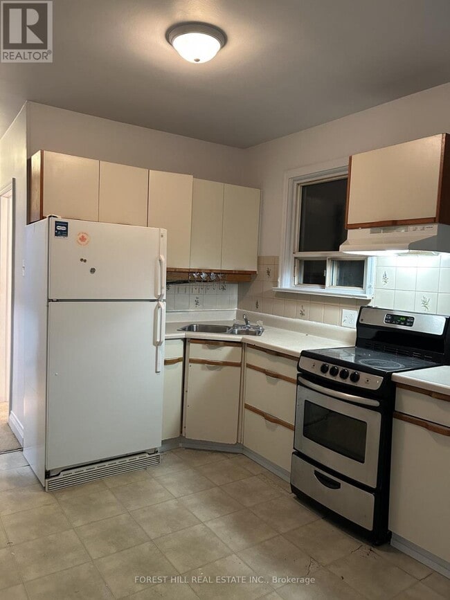 Photo - 28 Harris Park Dr