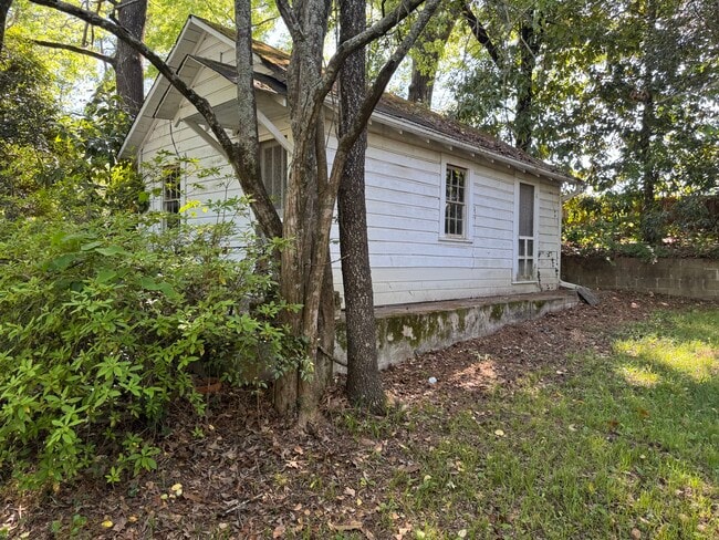 Photo - 244 Payne St Unit Back house