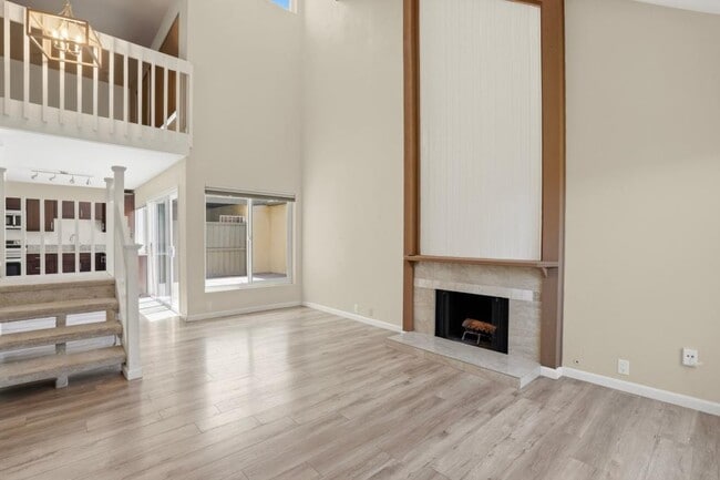 Photo - 8879 Hillery Dr