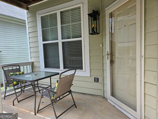Photo - 4691 Highpoint Ln