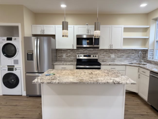 605 N 64th St Unit B