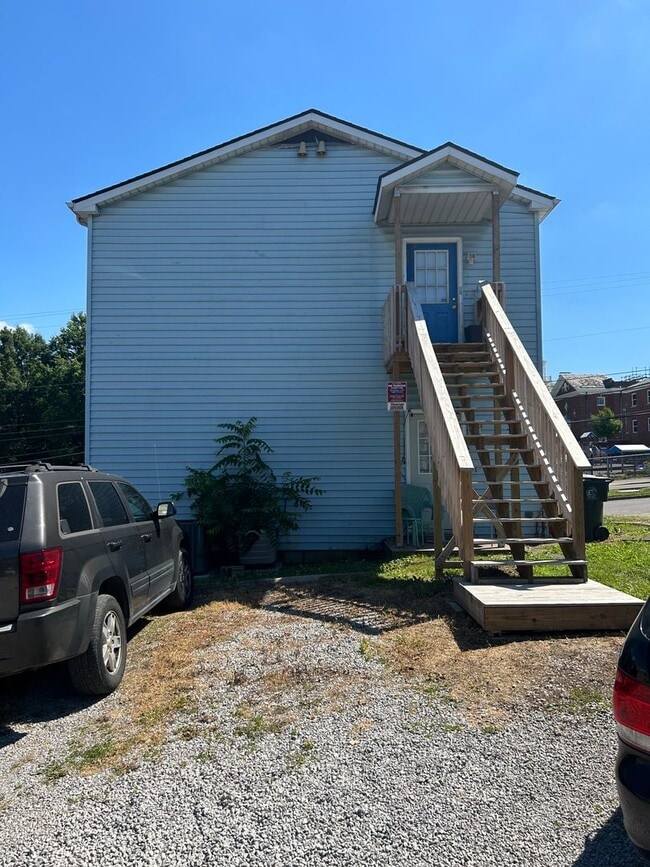 Photo - 2 Bedroom Across from Law School!