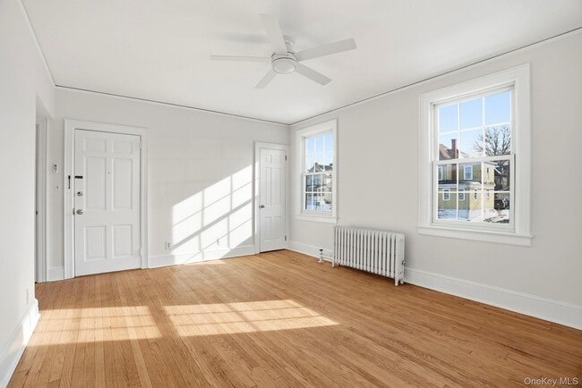 Photo - 320 Simpson Pl