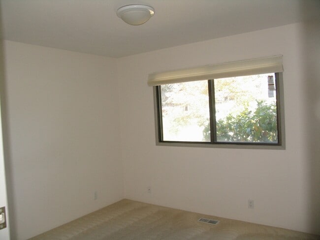 Photo - Nice Home in Hillsboro