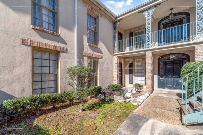 Photo - Charming 2/1.5 Apartment in Midtown! Unit 1