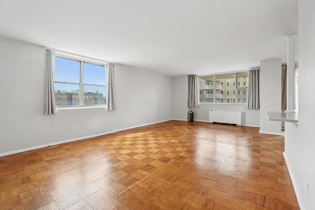 Photo - 6040 Jfk Blvd E