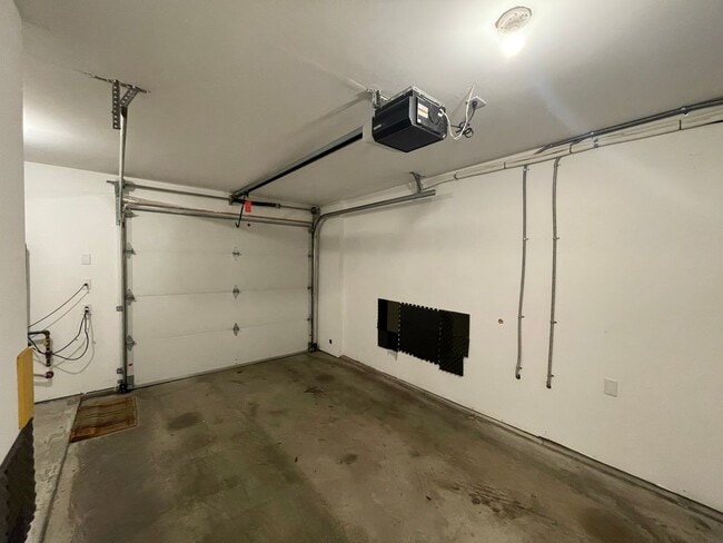 Photo - Modern Green Lake Townhome on Quiet Street!