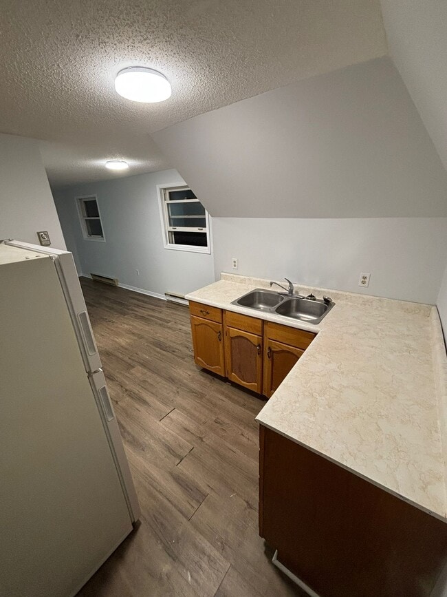 Photo - 121 Park St Unit 6