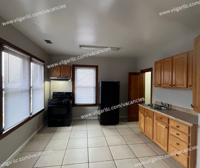 Photo - 461 Hayes St Unit 3 (2W)