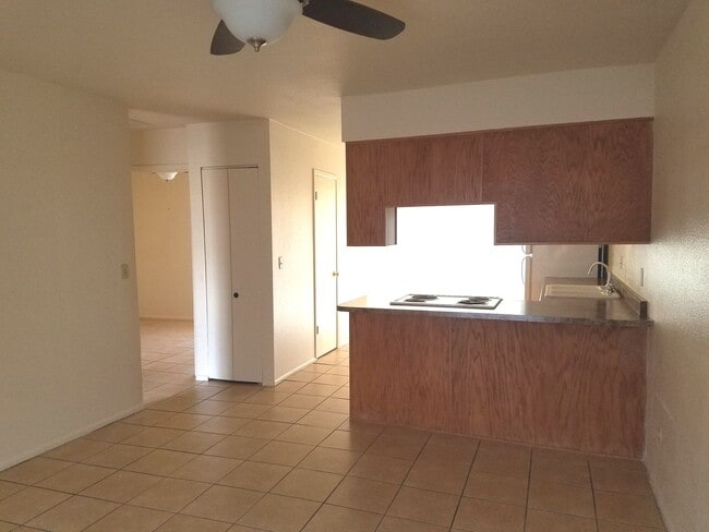 Photo - Walnut Ave - Triplex Unit 2