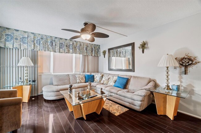 Photo - 201 N Ocean Blvd Unidad 303 Rental