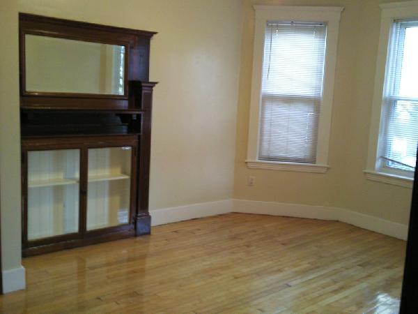 Photo - 96 Linden St Unit 1
