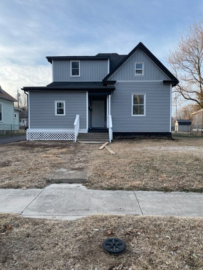 944 W Central St Unit 944 W Central St Unit A