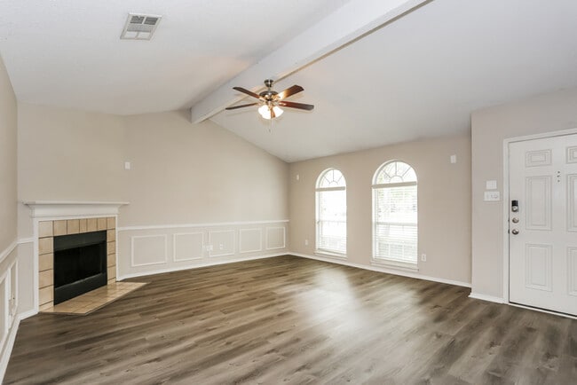 Photo - 6715 Oregon Trail