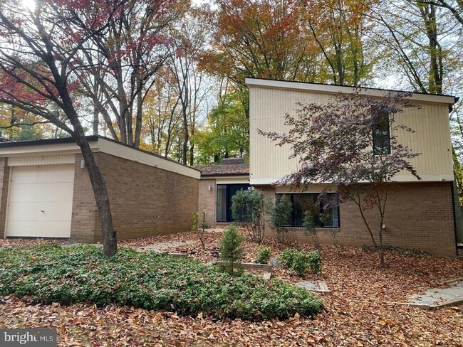 Photo - 7036 Buxton Terrace