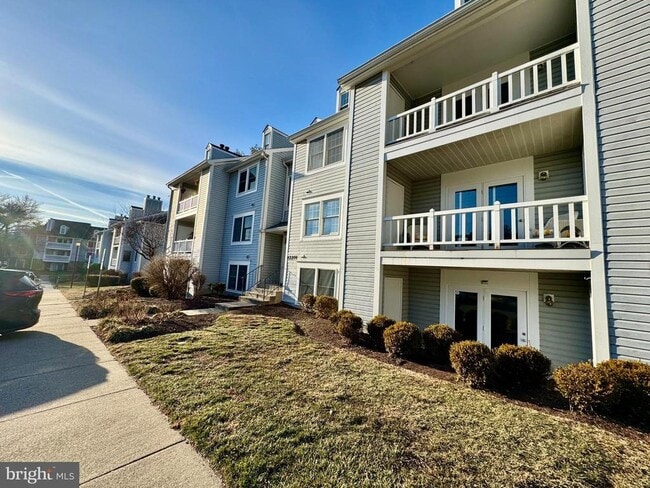 Building Photo - 12201 St Peter Ct Unit D