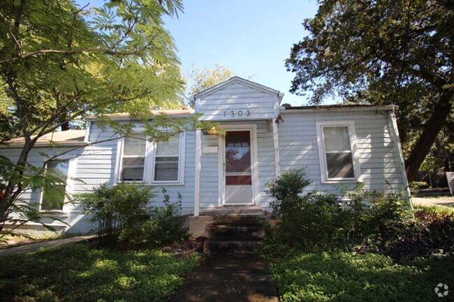 Building Photo - Bouldin Creek cottage for lease Rental