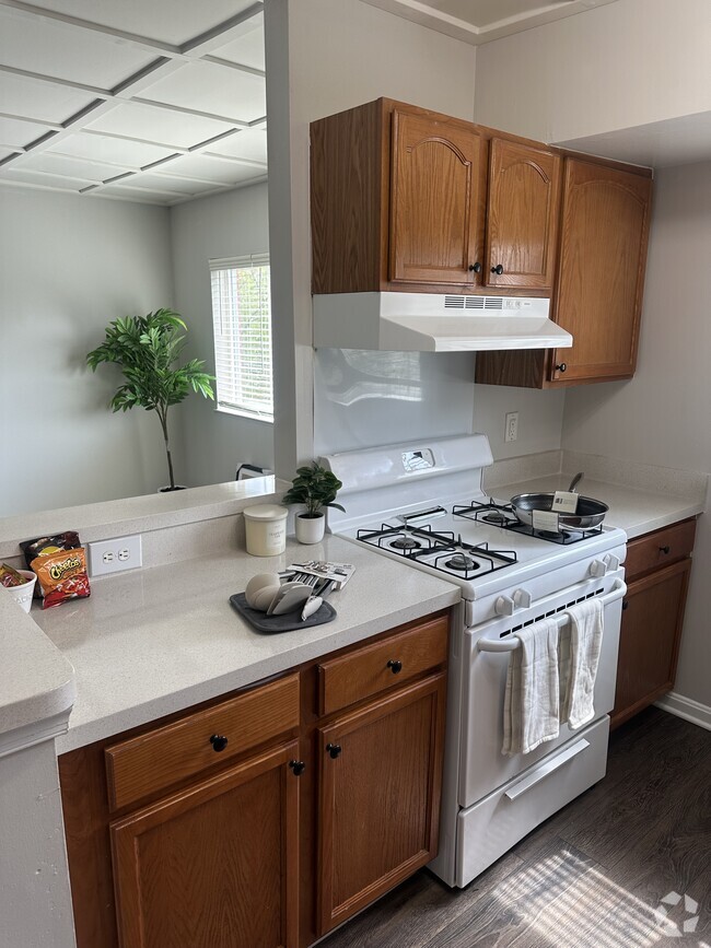 Building Photo - Broadstone at River Oaks Rental