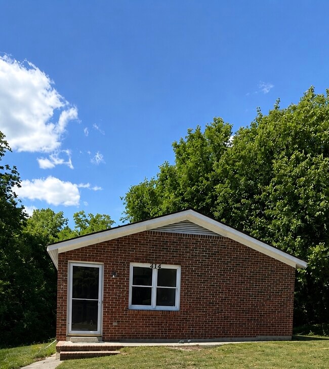 Building Photo - 414 W Willis Ave